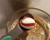 A picture of step 3 of Quick peppermint cafe au lait (no froth).