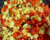 Foto del paso 5 de la receta: Pisto con huevo frito