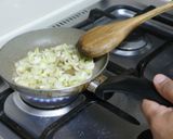 A picture of step 5 of Caramelized Leek.