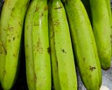 A picture of step 1 of Raw Banana Pettice.