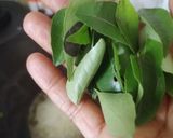 A picture of step 2 of Poondu milagu kulambu.
