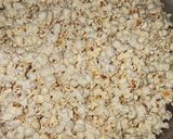 A picture of step 3 of Milk popcorn.