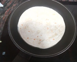 Foto del paso 4 de la receta: Quesadilla de espinacas, cebolla y queso