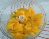 Foto langkah ke 3 dari resep 62. Puding Mangga Orange.