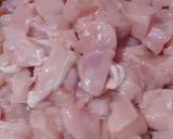 Foto langkah ke 1 dari resep Chicken Popcorn.