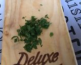 Une image de l'étape 3 de Salade de concombre, radis, tomates à la menthe et feta.