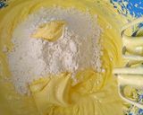 Foto langkah ke 2 dari resep Butter Cake 🥧.