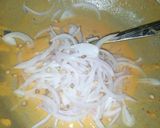 A picture of step 2 of Piyaz ky pakory.