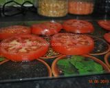 A picture of step 5 of Deep Fried Tomato گوجه فرنگی سرخ شده.