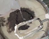 Foto langkah ke 3 dari resep Bolu kukus ketan hitam.