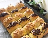 Foto langkah ke 9 dari resep Bolen Pisang.