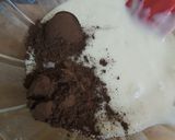 A picture of step 5 of Eggless Pineapple choco cake.
