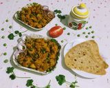 A picture of step 12 of Soya Matar / Soya Green Peas Curry.