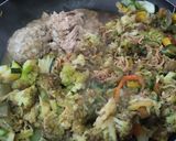 Foto del paso 3 de la receta: Salteado de vegetales con atún🥒🧄🧅🫑🥗