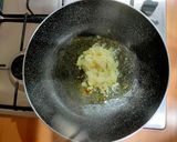 Foto del passaggio 3 della ricetta Cotechino con lenticchie e verdure light