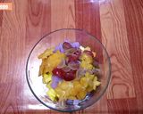 Foto langkah ke 2 dari resep Salad Buah Tanpa Mayonaise.