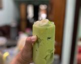 Foto langkah ke 6 dari resep Smoothie Alpukat Pisang Gurih Tanpa Susu.