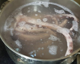 Foto del paso 4 de la receta: Patas de Calamar fritas al ajillo con pimentón