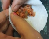 A picture of step 3 of Soya Momos.