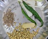 A picture of step 2 of Methi bajra thalipeeth.
