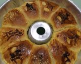 Foto langkah ke 5 dari resep Roti Manis.