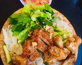 Hình bước làm 3 của món Bún chả giò Hải sản