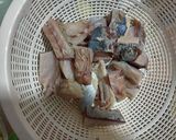 A picture of step 5 of Fried Squid and Mackerel (Chicharrón de pota y jurel).