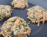 Foto del paso 4 de la receta: 🇮🇳 Hamburguesas u omelette de porotos mung