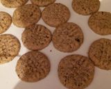 A picture of step 6 of peanut butter cookies.