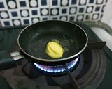 Foto langkah ke 2 dari resep Indomie kuah susu.