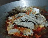 Foto langkah ke 4 dari resep Oseng Daging Sapi Pedas.