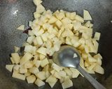 A picture of step 2 of Simple Sponge Gourd.