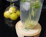A picture of step 2 of Virgin mojito.