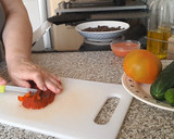 Foto del paso 2 de la receta: Ensalada de Lentejas aliñada con Gazpacho de Cerezas