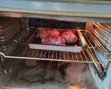 Foto del paso 1 de la receta: Galtes de porc con guisantes