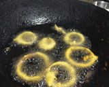 A picture of step 3 of Onion pakora.