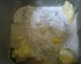 Foto del paso 1 de la receta: Pan de 2 harinas con huevo y leche. Máquina de pan.