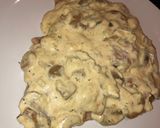 Feta sajttal töltött pestos házi ravioli, tejszínes gombával recept fázis 6 fotója