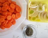 Foto del paso 1 de la receta: Sopa de zanahoria con tomillo