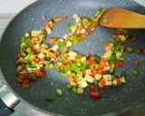 A picture of step 4 of Vegetable paneer rice samosa.