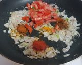 A picture of step 2 of Schezwan paneer bhurji chilla.