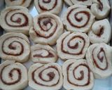 Foto langkah ke 8 dari resep Cinnamon Roll.