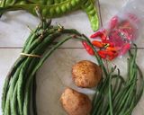 Foto langkah ke 1 dari resep Sambel Goreng Kacang Panjang Kentang Tanpa Santan.
