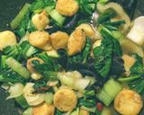 Foto langkah ke 3 dari resep Tumis Pokcoy Inofu.