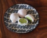 A picture of step 7 of MOCHI ice creams.