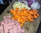Foto langkah ke 1 dari resep Tumis Makaroni (Bekal Anak Sekolah).