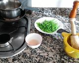 Foto del paso 3 de la receta: Muslo y contramuslo con judías