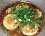 Foto langkah ke 4 dari resep Telor Ceplok Saus Tiram.