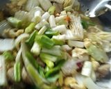 Foto langkah ke 3 dari resep Mie Goreng Simpel.