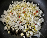 Foto del paso 2 de la receta: Spaghetti al negro di sepia con vieiras